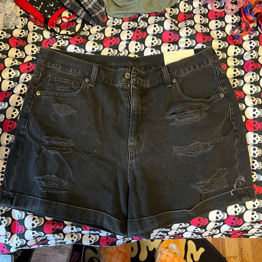 Black American Eagle mom shorts